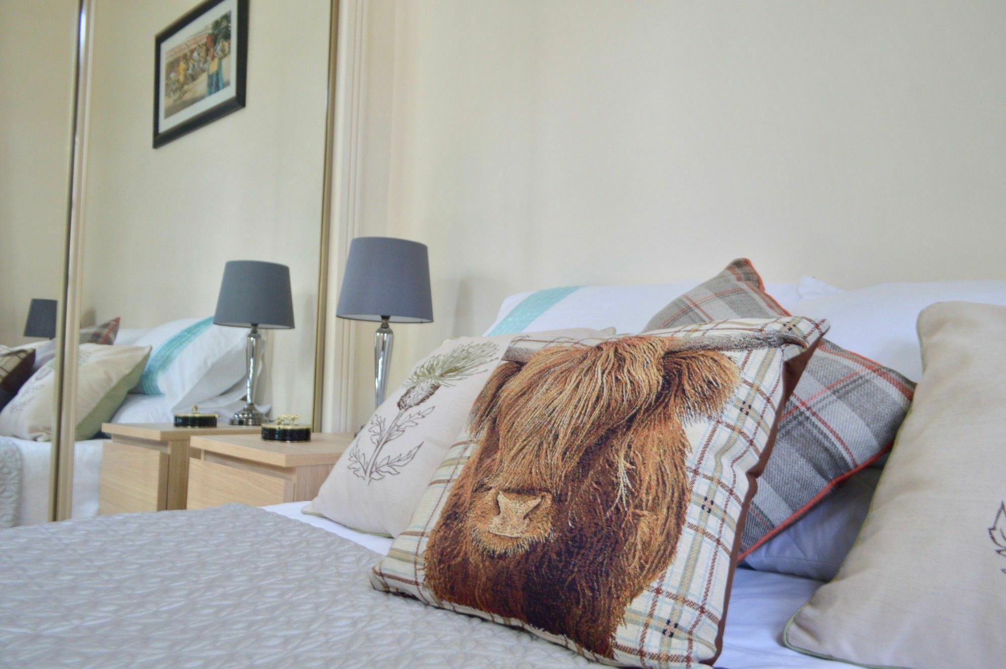 Gorgeous 2 Bedroom Apartment In Converted Church Edinburg Exteriör bild